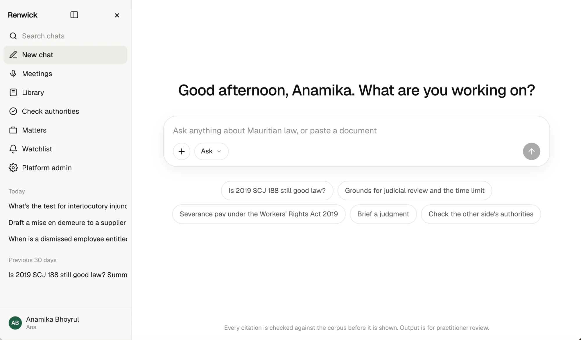 Renwick's home screen: the question box and suggested questions about Mauritian law